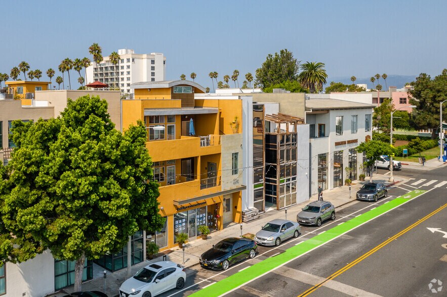 More Photos Of 2216 Main St, Santa Monica Apartments For Sale