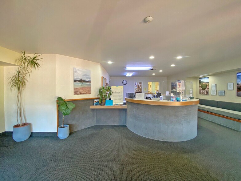 More Photos Of 2954 State St, Santa Barbara Medical For Sale