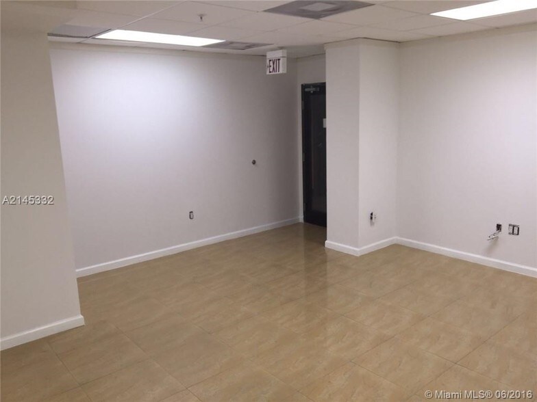 More Photos Of 1110 Brickell Ave, Miami Office For Lease