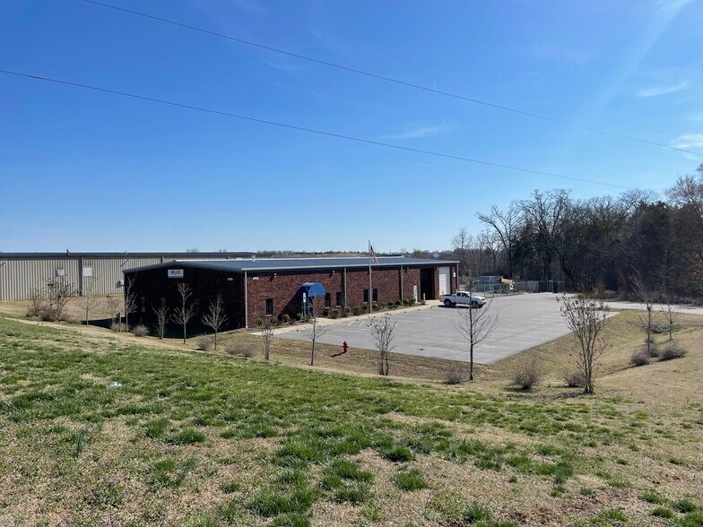 More Photos Of 4950 Stough Rd SW, Concord Flex For Sale