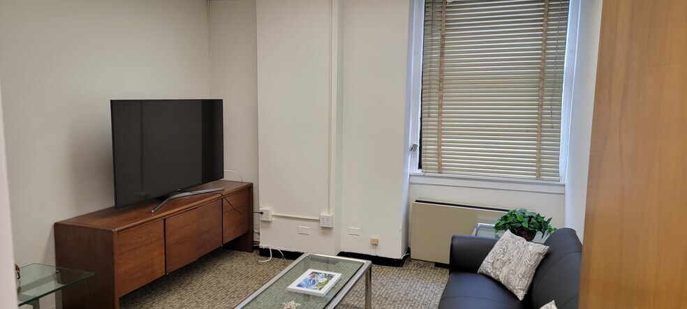 More Photos Of 2 Washington St, New York Office For Sale