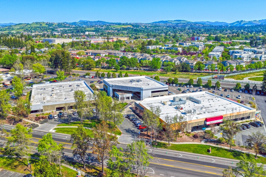 More Photos Of 1330 N Dutton Ave, Santa Rosa Office For Lease