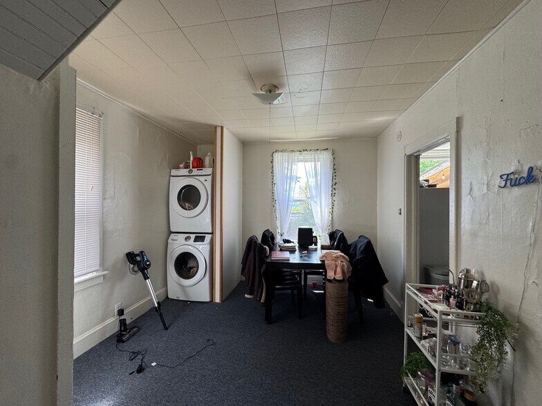 More Photos Of 204 Linden Ave, Ithaca Multifamily For Sale