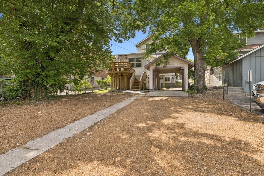 More Photos Of 1604 17th Ave S, Nashville Office Residential For Sale