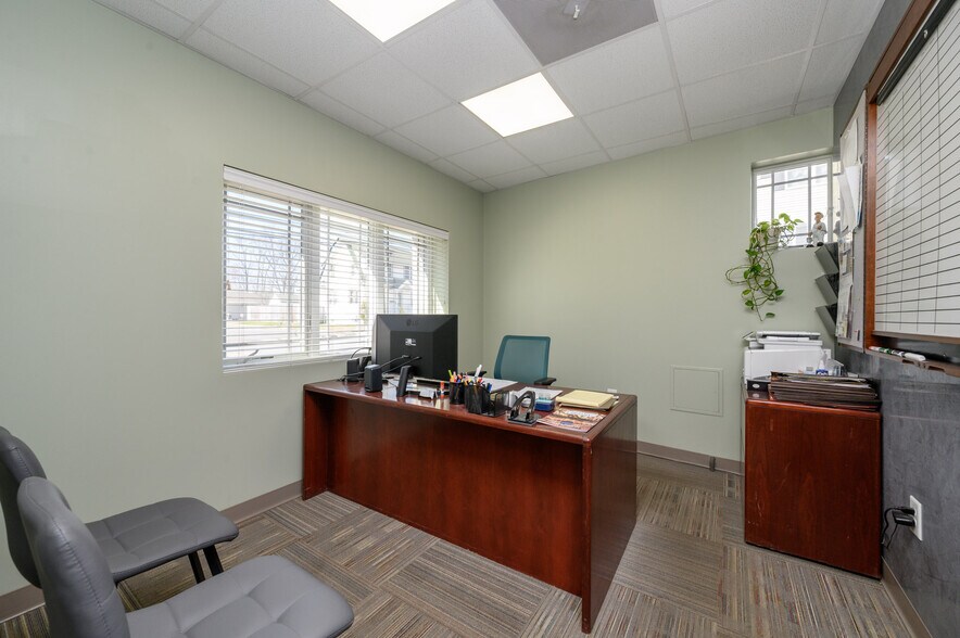 More Photos Of 1400 Union Ave, Union Beach Office For Sale