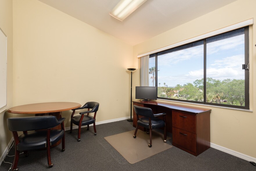 More Photos Of 2210 S Front St, Melbourne Office For Lease