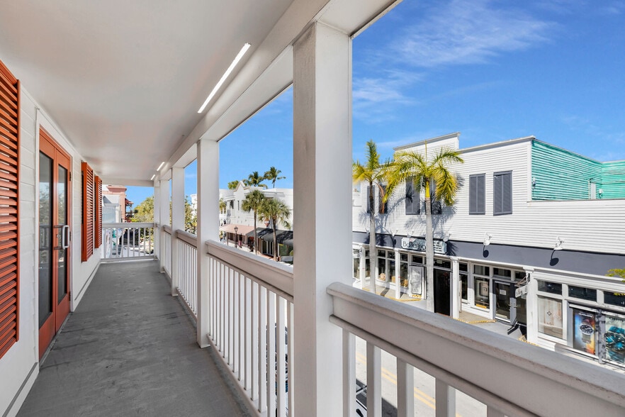 More Photos Of 132 Duval St, Key West Restaurant For Lease