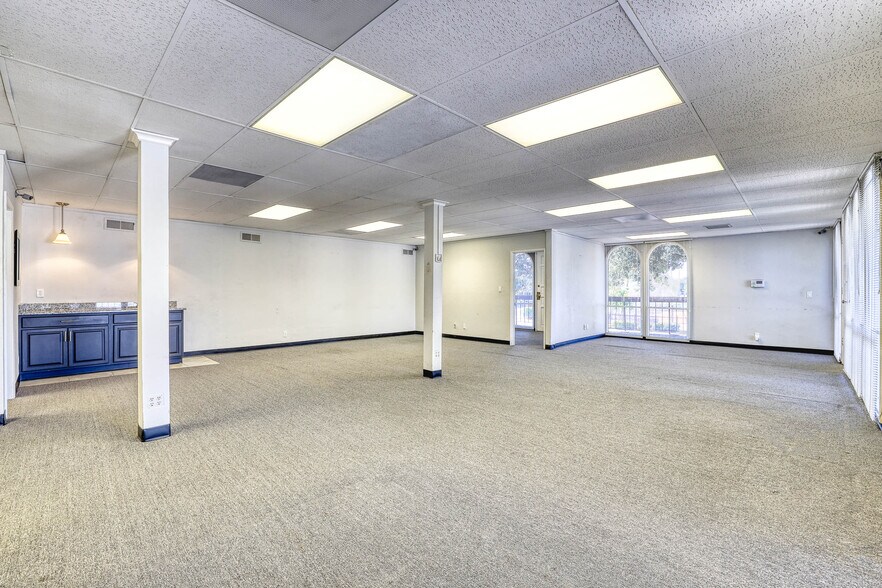 More Photos Of 17772 Irvine Blvd, Tustin Office For Lease