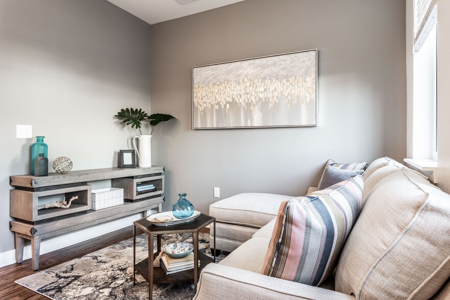 More Photos Of 1224 Prospect St, Indianapolis Apartments For Lease