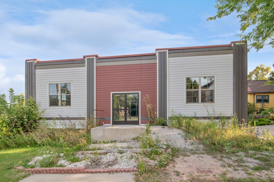 More Photos Of 815 Chicago St, Green Bay Industrial For Sale