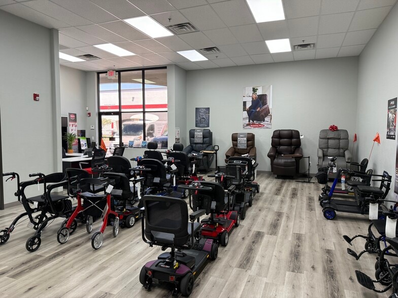 More Photos Of 500-600 N Bullard Ave, Goodyear Unknown For Lease