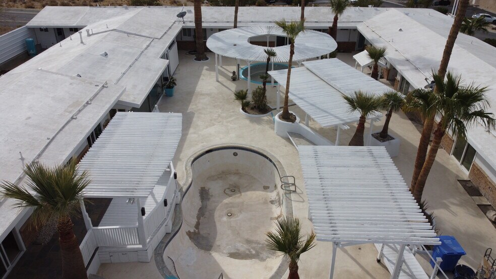 More Photos Of 68055 Club Circle Dr, Desert Hot Springs Hotel For Sale