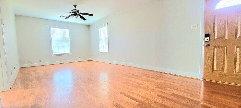 More Photos Of 1401 Truxillo St, Houston Office Residential For Sale