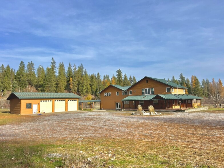 More Photos Of 3378 Northport Flat Creek Rd, Kettle Falls Specialty For Sale