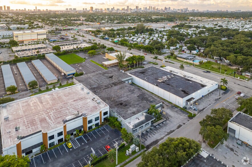 More Photos Of 2801 S Park Rd, Pembroke Park Warehouse For Sale