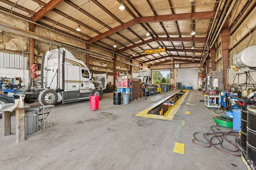 More Photos Of 3923 Old Salem Rd NE, Albany Truck Terminal For Sale
