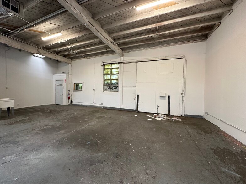 More Photos Of 2315-2325 Jesse St, Los Angeles Warehouse For Sale