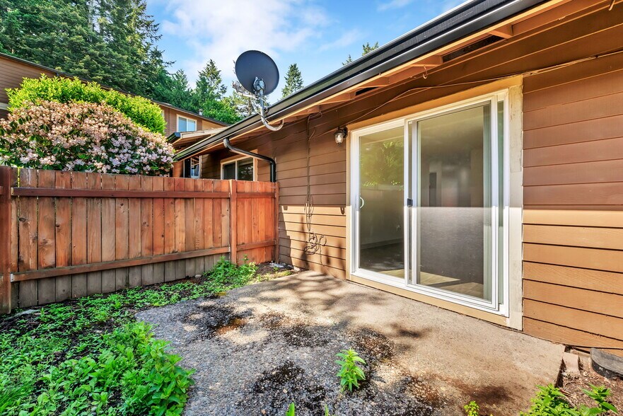 More Photos Of 14130 SW 105th Ave, Tigard Apartments For Sale