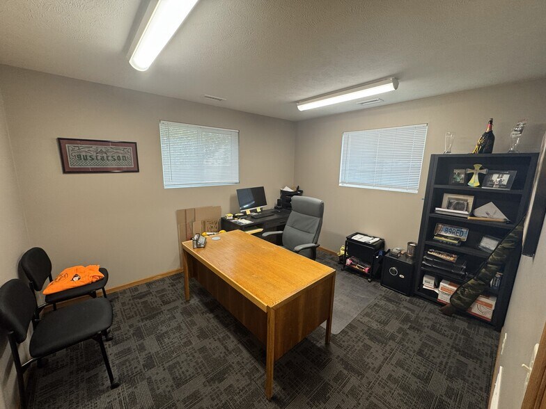 More Photos Of 351 S 12th Rd, Cortland Warehouse For Lease