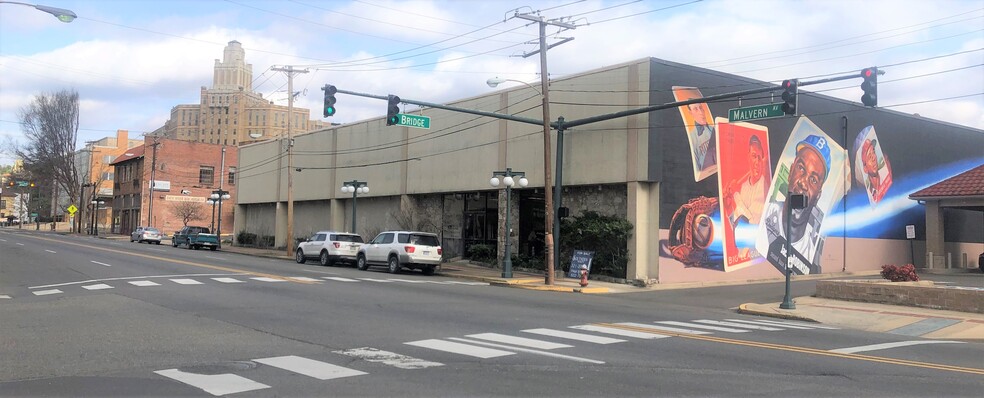 Primary Photo Of 225 Malvern Ave, Hot Springs National Park Showroom For Sale