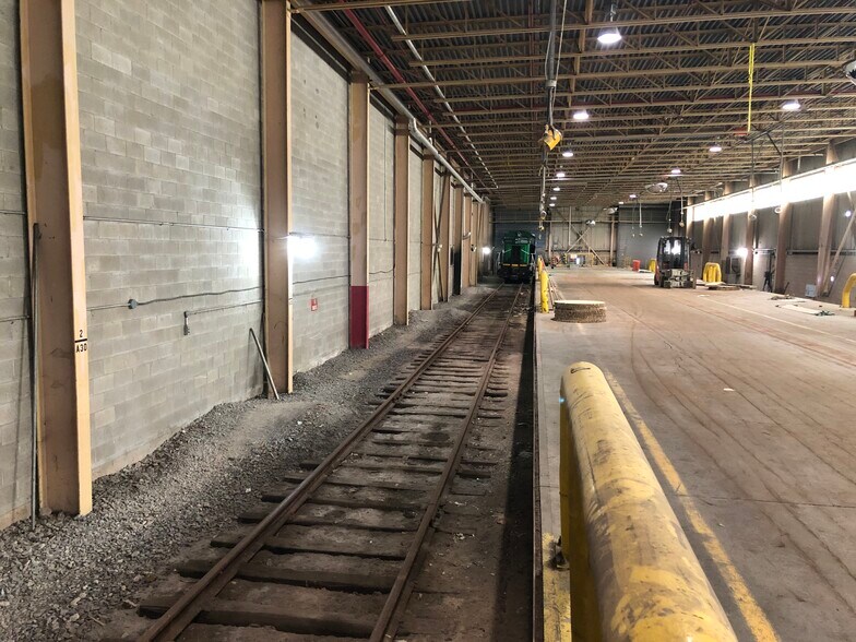 More Photos Of 3363 Davis Rd, Thorold Manufacturing For Lease