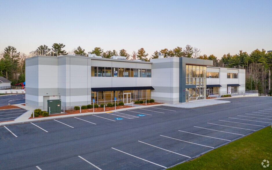 More Photos Of 54 Middlesex Tpke, Bedford Office For Lease