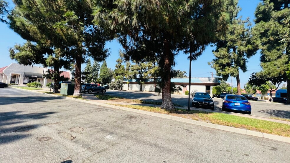 More Photos Of 1131 E Main St, Tustin Office Residential For Lease