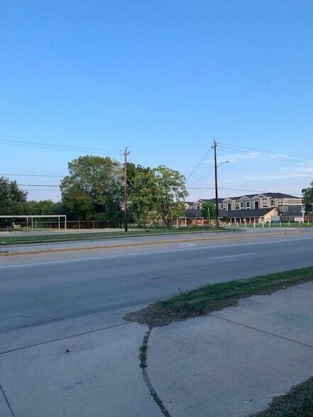 More Photos Of 13410 Cullen Blvd, Houston Land For Sale