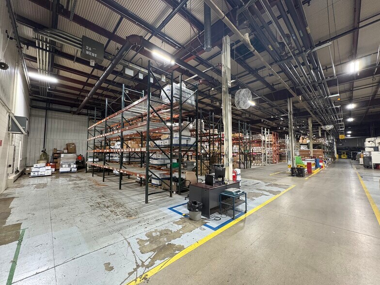 More Photos Of 101 E Industrial Blvd, Logansport Manufacturing For Sale