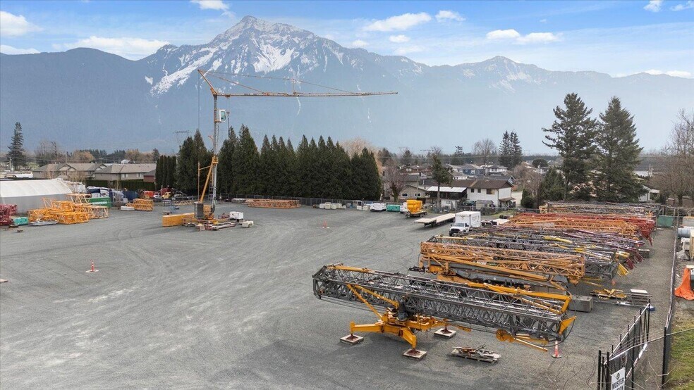 More Photos Of Pioneer Ave, Agassiz Land For Lease