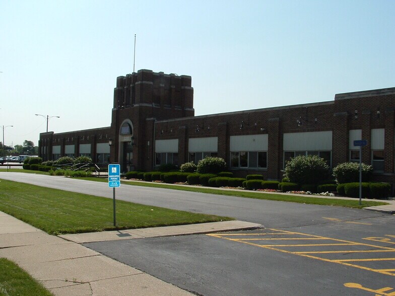 More Photos Of 3300 W Sample St, South Bend Warehouse For Lease
