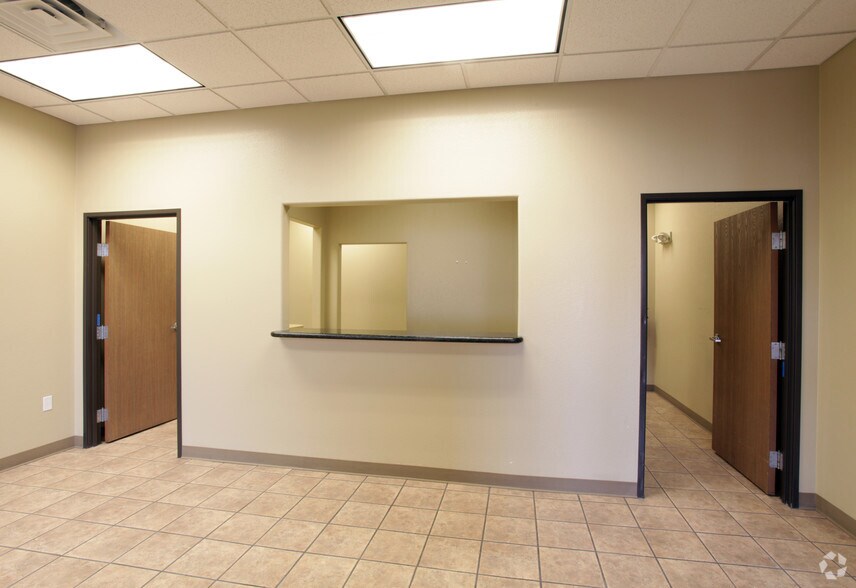 More Photos Of 3061 S Maryland Pky, Las Vegas Medical For Lease