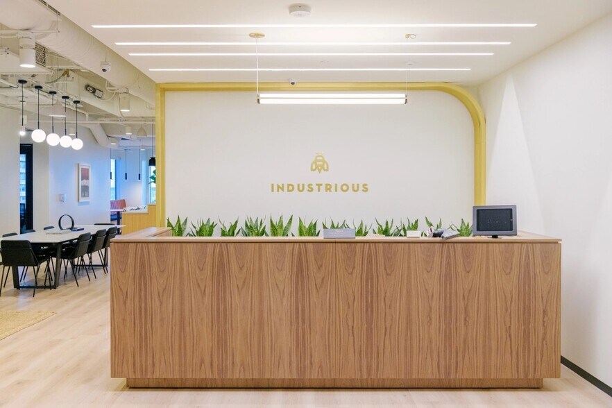 More Photos Of 222 Lakeview Ave, West Palm Beach Coworking Space