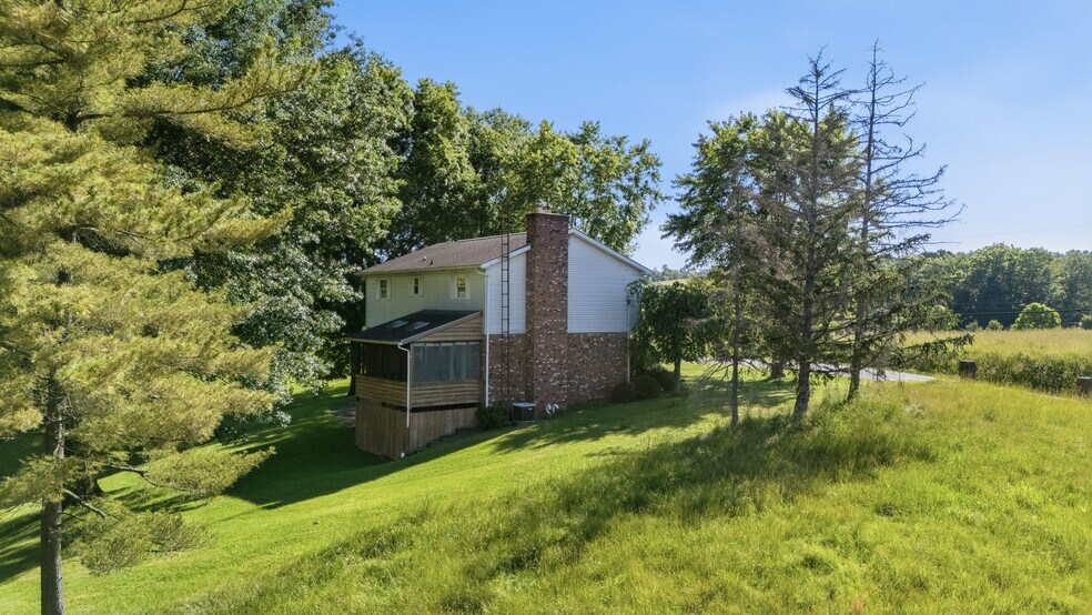 More Photos Of 1806 Forest Hills Dr, Parkersburg Land For Sale