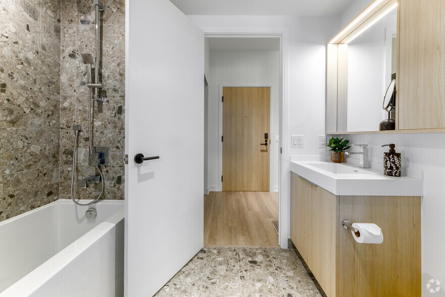 More Photos Of 422 Cherry St, Toronto Apartments For Lease