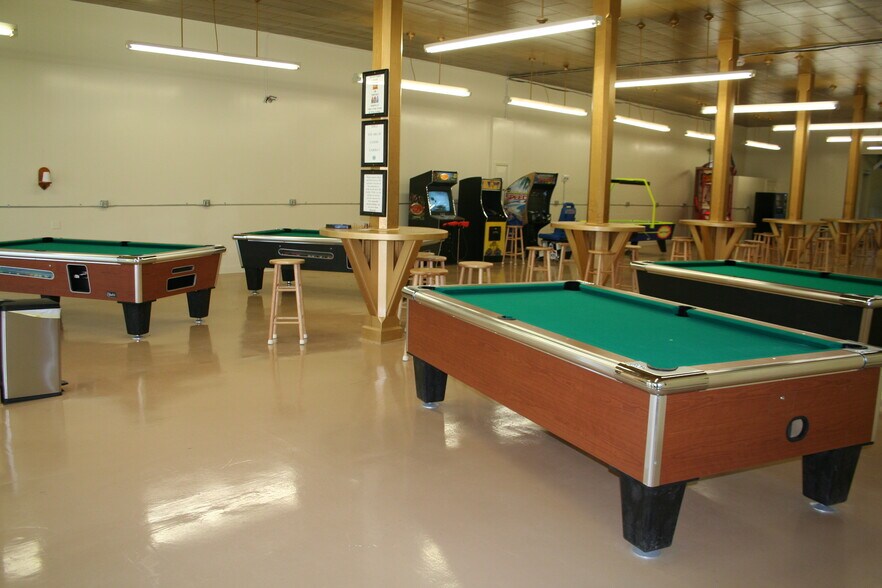 More Photos Of 222 W Plane St, Bethel Storefront For Sale