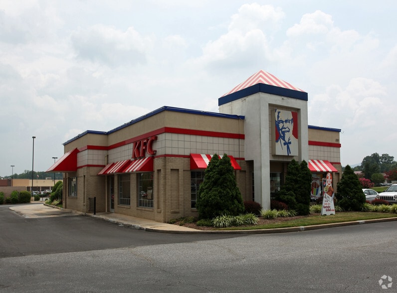More Photos Of 1247 Burkemont Ave, Morganton Unknown For Lease