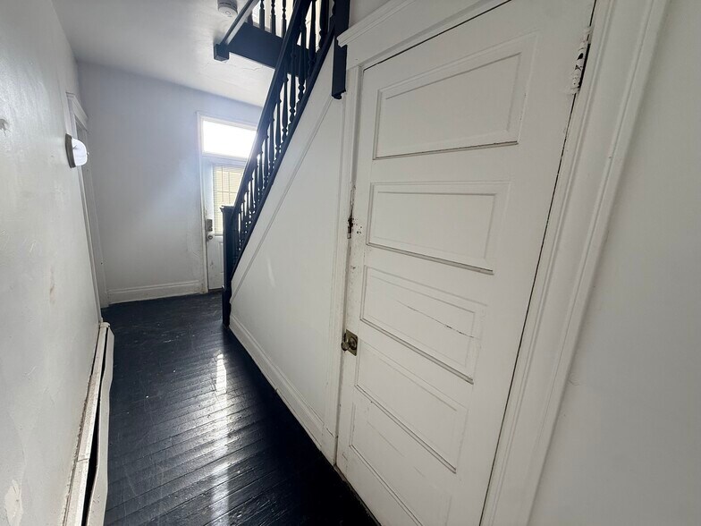 More Photos Of 1762 Cleveland Ave, Norwood Apartments For Sale
