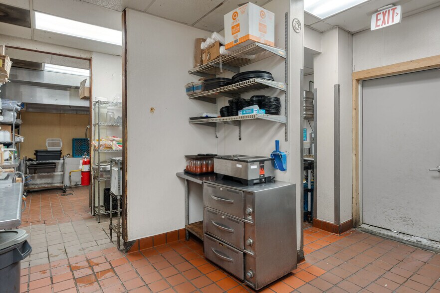 More Photos Of 480 Mary Esther Blvd NW, Fort Walton Beach Restaurant For Lease