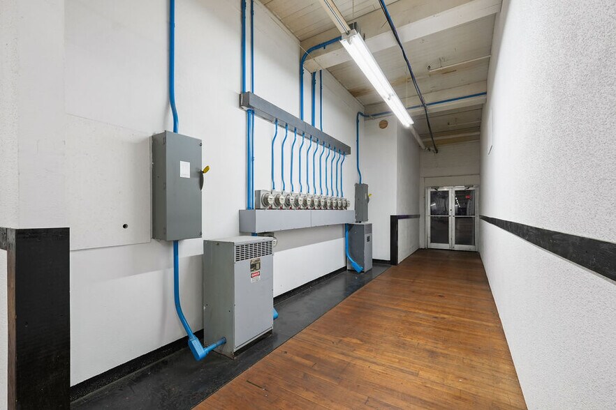 More Photos Of 118-122 Manton Ave, Providence Manufacturing For Lease