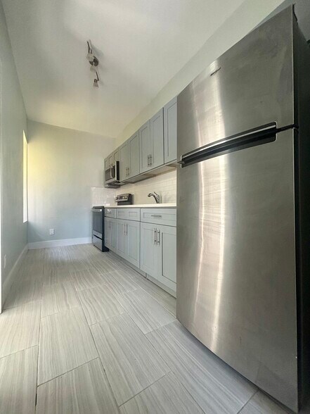 More Photos Of 2850 W 17th St, Brooklyn Apartments For Sale