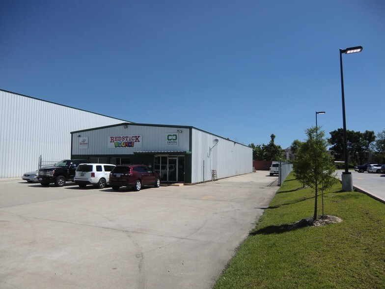More Photos Of 11997 Airline Hwy, Baton Rouge Warehouse For Lease