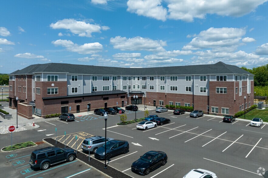 More Photos Of 623 Spotswood-Englishtown Rd, Monroe Township Unknown For Lease