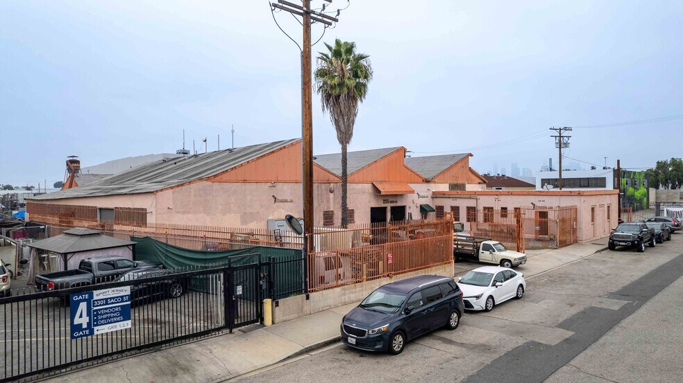 More Photos Of 3255 Saco St, Vernon Warehouse For Lease