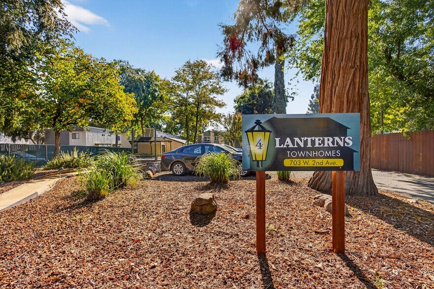 More Photos Of 703 W 2nd Ave, Chico Apartments For Sale