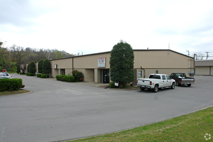 Primary Photo Of 3640-3656 Central Pike, Hermitage Light Manufacturing For Lease