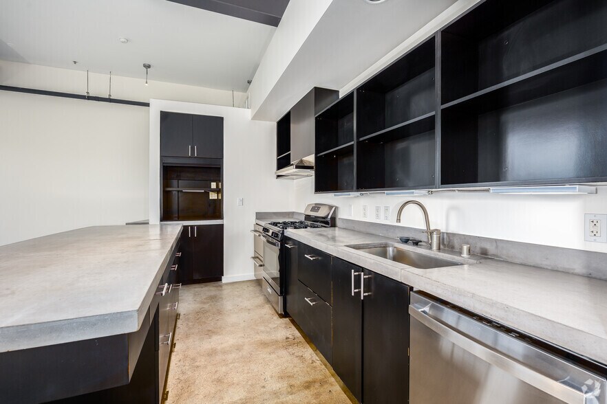 More Photos Of 1530 J St, Sacramento Apartments For Lease