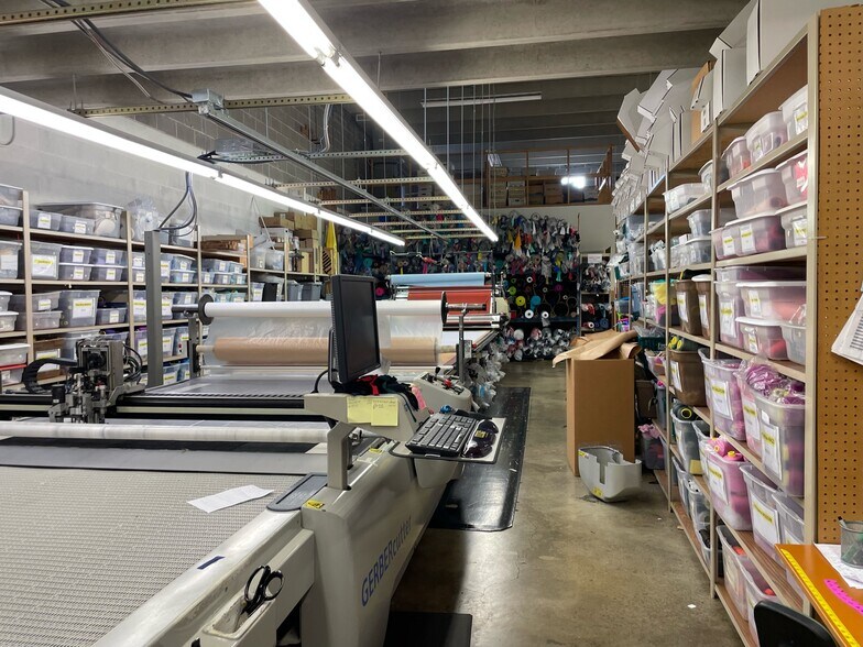 More Photos Of 319 Mill St NE, Vienna Warehouse For Sale