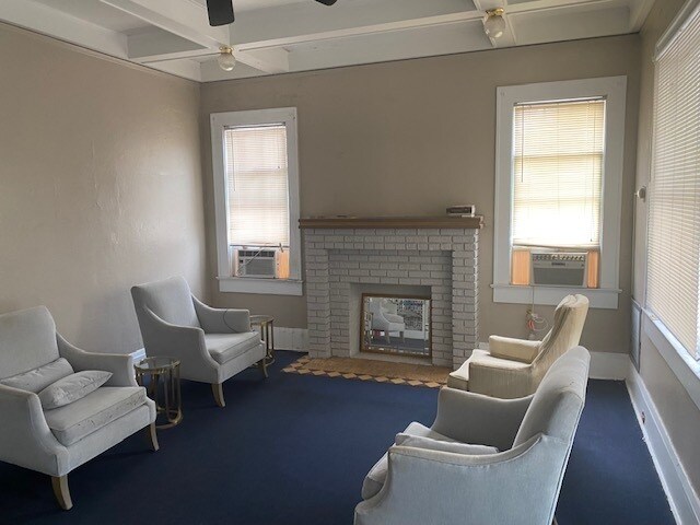 More Photos Of 205 4th Ave N, Saint Petersburg Storefront Retail Office For Sale