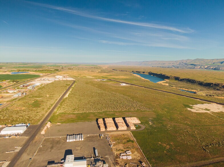 More Photos Of Road E SW, Royal City Land For Sale